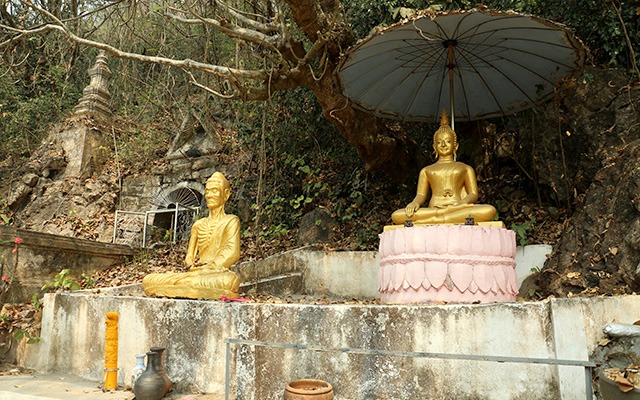 Sakkarin cave temple (1)