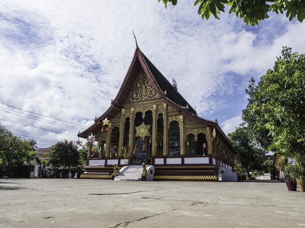 Wat Mano-1